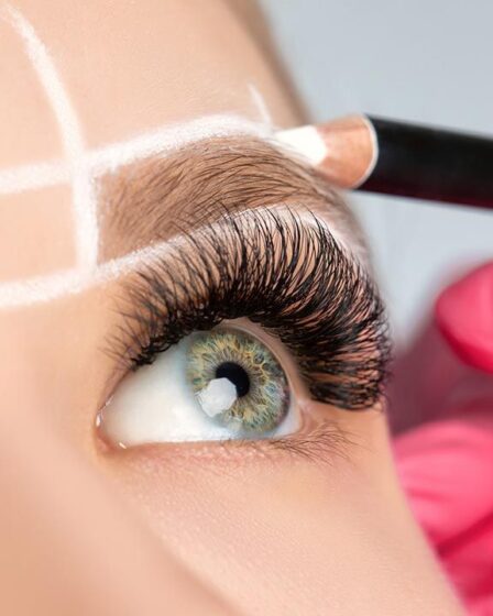 que diferencia hay entre el laminado y planchado de cejas