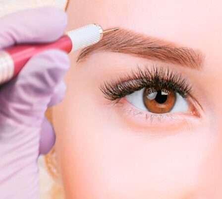 que pasa si me mojo las cejas microbladed